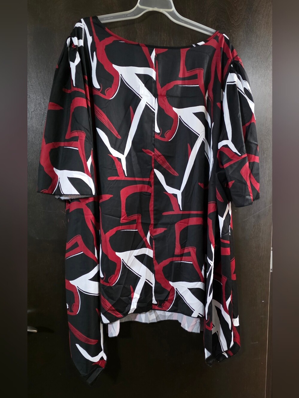 SHEIN Black Red & White Abstract Plus-Size Tunic Asymmetrical Sz 32/34 - Picture 4 of 10